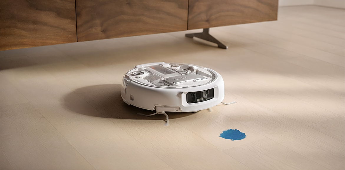 Robot sprzątający DJI ROMO A wykrywa ciecz na podłodze